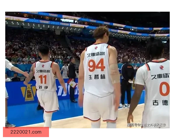 上海队赛后表态 弗格揽责卢伟表扬球员